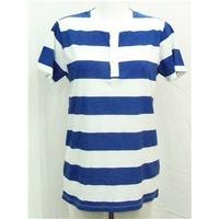 Pull & Bear blue and white striped T-shirt Size M