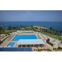 Queen\'s Bay Hotel
