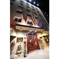 Queens Astoria Design Hotel