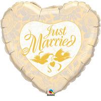 Qualatex 18 Inch Heart Foil Balloon - Just Married Ivory/gold