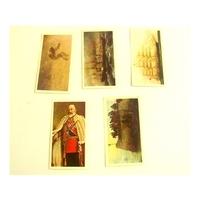 Queen Elizabeth I & II Picture Cards from Brook Bond Oxo