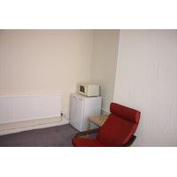 Quality Bedsit walking distance Wigan Town Centre