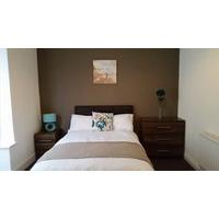 quality double sized room no deposit