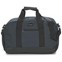 quiksilver medium shelter mens travel bag in black