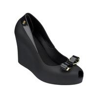 Queen Wedge 15 Black Bow