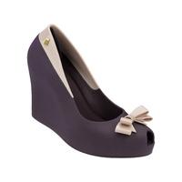 Queen Wedge Plum