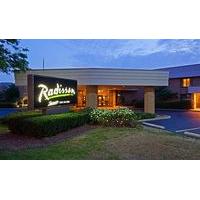 radisson hotel milwaukee north shore