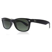 Ray-Ban 2132 Wayfarer Sunglasses Black 901/58 Polariserade Small 52mm