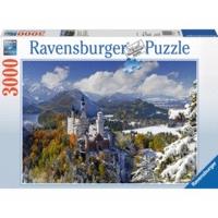 Ravensburger Neuschwan­stein Castle in Winter (3000 Pieces)