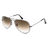 Ray-Ban RB3025 Aviator Gradient Sunglasses 004/51