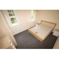 refurbished double room all bills wifi included