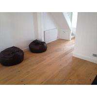 Refurbished Top Quality 2 Bed House Through Lounge Lux Shower Small Patio VeryNear Tube Bus Shops