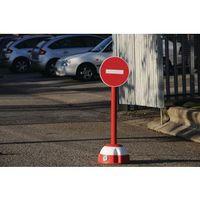 RED POST ON RED/WHITE PARKING MARKER BASE WITH DISC DIAM.300 NO ENTRY (SYMBOL)