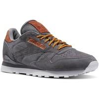 Reebok Sport CL Leather OL men\'s Shoes (Trainers) in Grey