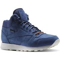 Reebok Sport CL Lthr Mid Goretex Slateppwhtbeach ST men\'s Shoes (Trainers) in Blue