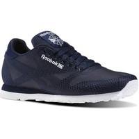 Reebok Sport CL Runner Jacquard Collegiate Navywh men\'s Shoes (Trainers) in White