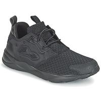Reebok Classic FURYLITE men\'s Shoes (Trainers) in black