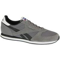 Reebok Sport Royal CL Jogger men\'s Shoes (Trainers) in grey