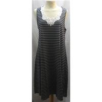 Reduced Per Una Striped Dress with Lace Detail Per Una - Marks and Spencer - Size: 12 - Blue - Sleeveless