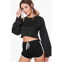 rebecca wide sleeve crop sweat black