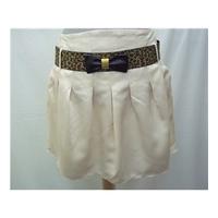 River Island - Size: 10 - Cream / ivory - Mini skirt