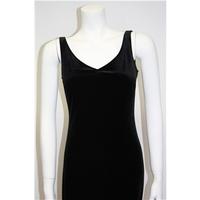 Richards Petite Size 8 Black Velvet Dress Richards - Size: 8 - Black - Full length