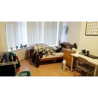 Room to rent in M13 Victoria park, available by 20th July