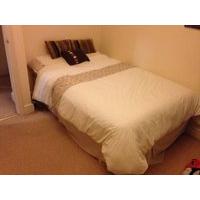 Room to let in 2bed flat