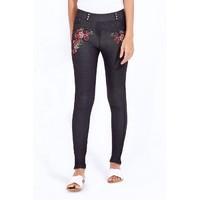 ROSE EMBROIDERY STUDDED JEGGING