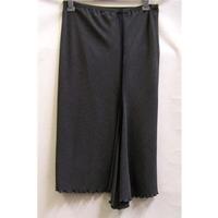 rosie l f coll size 16 grey calf length skirt