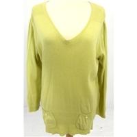 Romanes & Paterson Size M High Quality Soft and Luxurious Pure Cashmere Straw Yellow Jumper