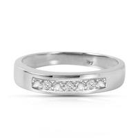 Round Brilliant Cut Diamond Ring in 9ct White Gold