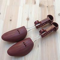 Rubber for Shoe Trees Stretchers This shoe or boot tree provides good protection to all shoes from being out of shape.