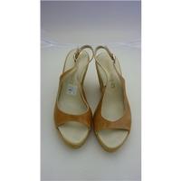 Russell & Bromley cork wedge slingbacks, size 37 Russell & Bromley - Size: 4 - Brown - Slingbacks