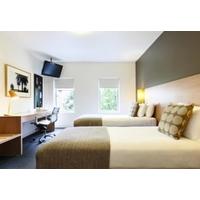 RYDGES ST KILDA