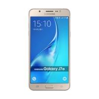 Samsung Galaxy J7 (2016) gold