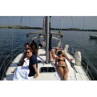 Sail the Toronto Islands and Lake Ontario