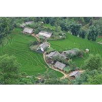 Sapa Morning Tour of Ma Tra Village with Valley Walk