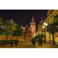 Santa Cruz Evening Walking Tour in Seville Including Tapas and Drinks
