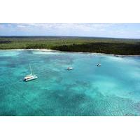 Saona Paradise Island Speedboat and Catamaran Excursion