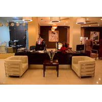 Sandy Le Oriental Hotel