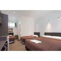 Sapphire Palms Motel