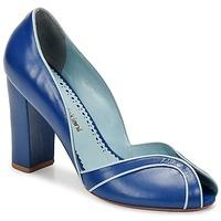 sarah chofakian la terra womens court shoes in blue