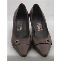 Salvatore Ferragamo, size 7 brown leather court shoes