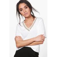 sara trim v neck premium tee ivory