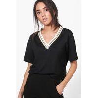 Sara Trim V Neck Premium Tee - black