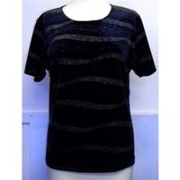 Saloos Collection - Size: L - Black - Short sleeved shirt