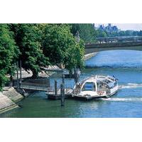 Seine River Hop-On Hop-Off Sightseeing Cruise in Paris