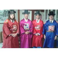 Seoul Combo: Cultural Heritage Tour with Kimchi Making and Traditional Dress Wearing