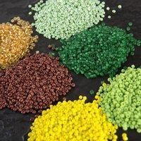 Selection of Size 8 Seed Beads - 500g 384457